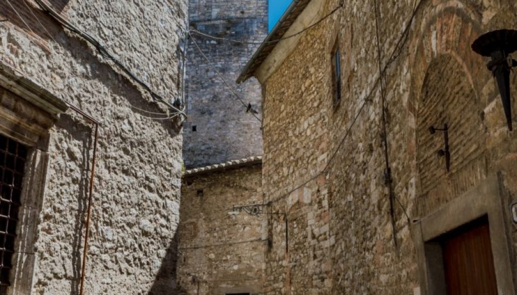 narni-centro-storico-vicolo