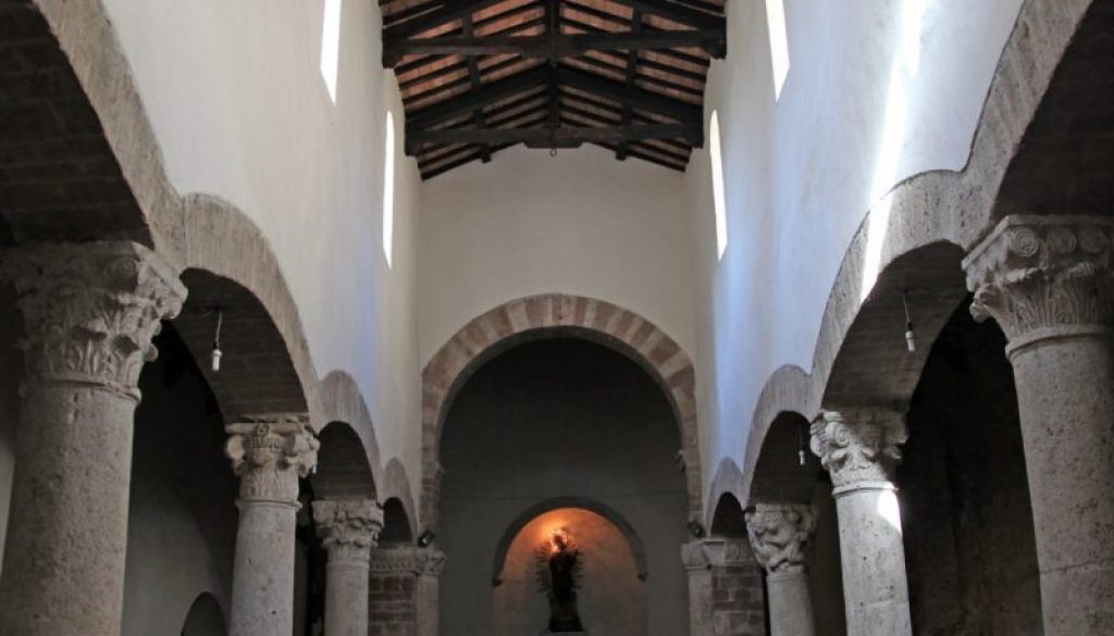 narni-chiea-di-santa-maria-impensole-interno