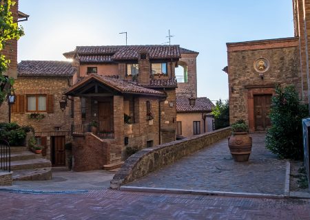 collazzone-centro-storico-piazza