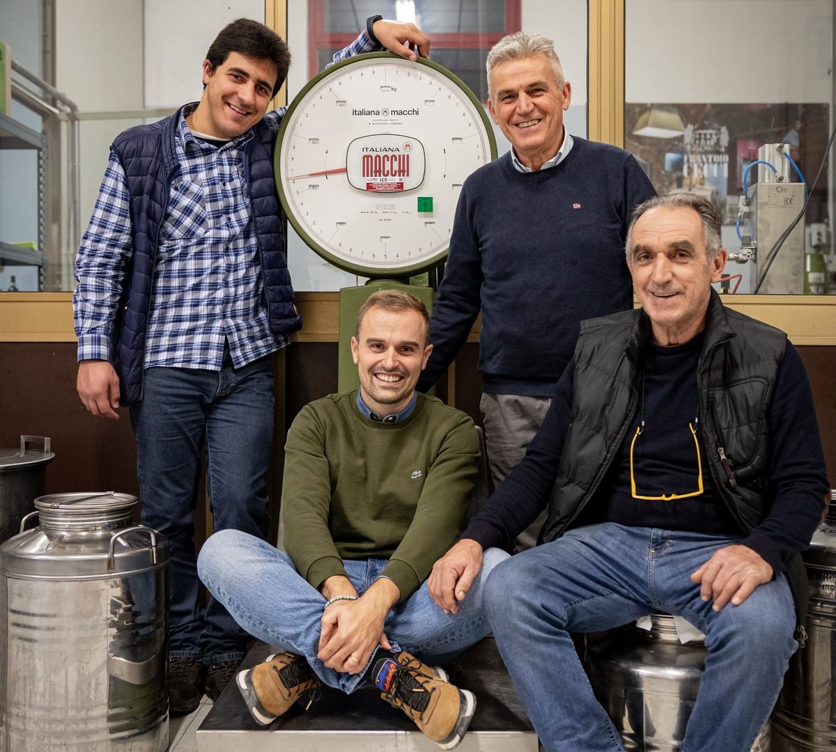 cecci (1) cecci (1)